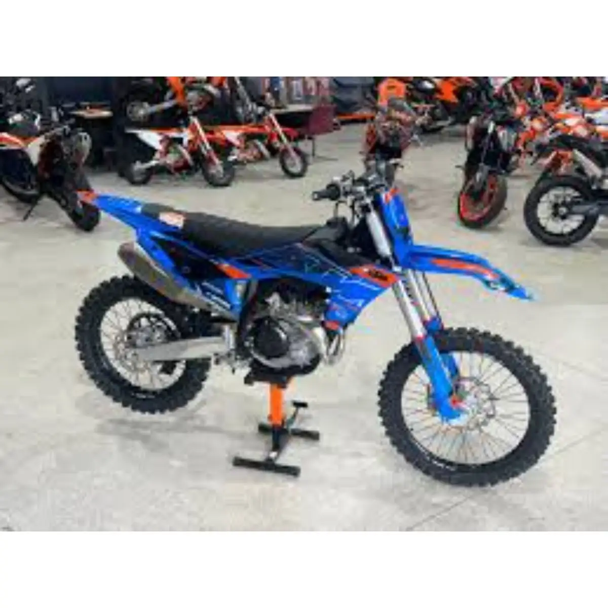 Vendite di sconto calde originale nuovo 2023 KTM 450 SX-F moto con consegna veloce in tutto il mondo