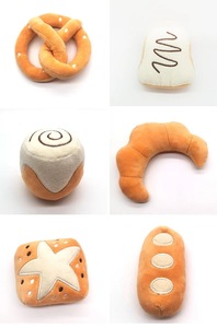 2025 nuevo diseño respetuoso con el medio ambiente juguetes para gatos Super suave Croissant Pretzel gatito felpa Catnip-alimentado interactivo diversión directa China - Product Image 2