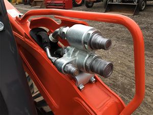 クボタSSV65ホイールローダー猫用エンジン付き9トン定格ハイダックムーグ油圧シリンダーバケット付属品