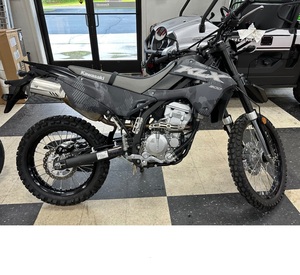 2024 kullanılan KLX kis KLX 300 standart motosiklet finans seçeneği ile satılık DIY sınıf özelleştirilmiş ODM ve OEM destek - Product Image 1