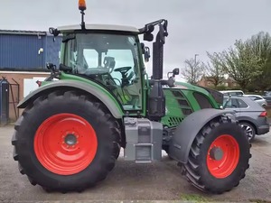 農業用トラクター<span class=keywords><strong>Fendt</strong></span> 500 <span class=keywords><strong>Vario</strong></span> 4x4ホイールドライブ<span class=keywords><strong>Fendt</strong></span>トラクター4wd大型ファームトラクター