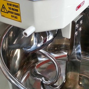 Electric 50 Kg Spiral Dough <strong>Mixer</strong> Automatic Bakery Equipment for Flour Kneading and Pizza Baking for Commercial <strong>Use</strong>