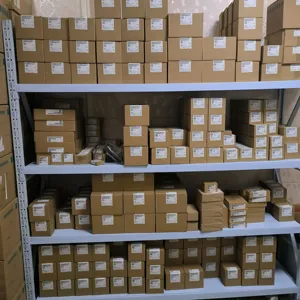 Brandneue Original-Spot-SPS-Programmier steuerung SPS-Logik steuerung SPS-Pac und dedizierte Controller TM2AMO1HT