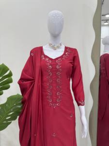 Detaylı iplik dizisi çalışması, tam dikişli elastik takılmış Plazo ve Dupatta içeren Chinon ipek seti rafine üst - Product Image 2