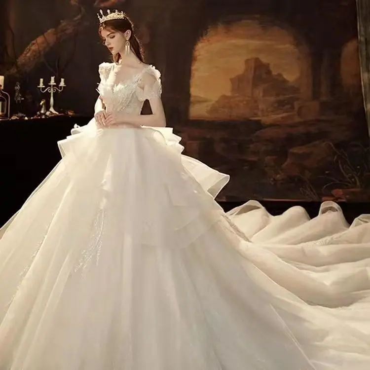 Neueste Brautkleid Designs Frauen Royal Train White Brautkleider