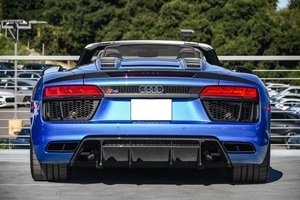R8ออดี้ V10 Quattro PLUS Coupe AWD สำหรับการขายถึงบ้าน - Product Image 5