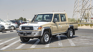 Toyota l-a-n-d c-r-u-i-s-e-r 79DC 2024 - Product Image 2
