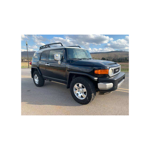 Toyotai FJ Cruiser for <strong>Sale</strong> With Removable Roof Panels, Side Steps, and Reinforced Chassis for Heavy-duty Use - Product Image 4