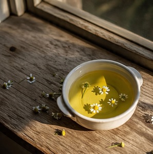 Private Label 100% Pure &amp; Organic Chamomile German Essential <strong>Oil</strong> (<strong>Hungary</strong>) Best Sale for Body Care Wholesaler Price Seed Origin - Product Image 6