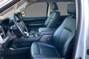 2023 Ford Exp-edition MAX XLT RWD - Product Image 4