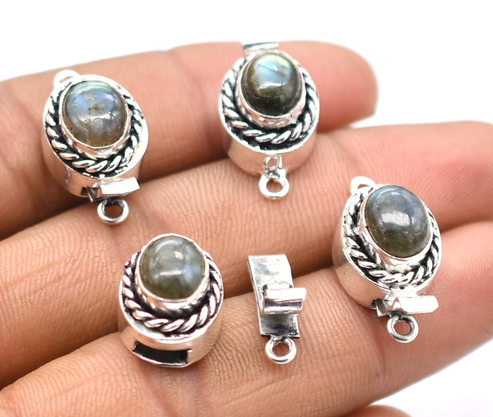 Plata-1 Strand