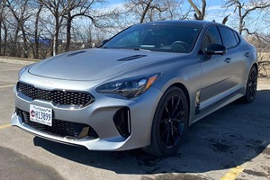 2023 Kiaa Stingeer Trribute Edition AWWD限定AWWD Sporrt Sedaan、368 HP、Trrackモード、Laaunchコントロール
