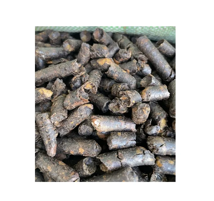 6 मिमी - 12 मिमी व्यास ईंधन सामग्री वियतनामी चावल की भूसी छर्रों लकड़ी जलाने उच्च गुणवत्ता वाले जैव अनुकूल ईंधन