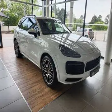 Obral Porsche Cayenne Turbo S bekas | Mobil Porsche Cayenne bekas untuk dijual dari Dealer Porsche Cayenne