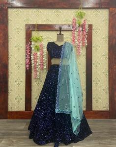 时尚流行花式伦加设计师婚纱生丝Lehenga Choli Dori亮片刺绣作品印度巴基斯坦