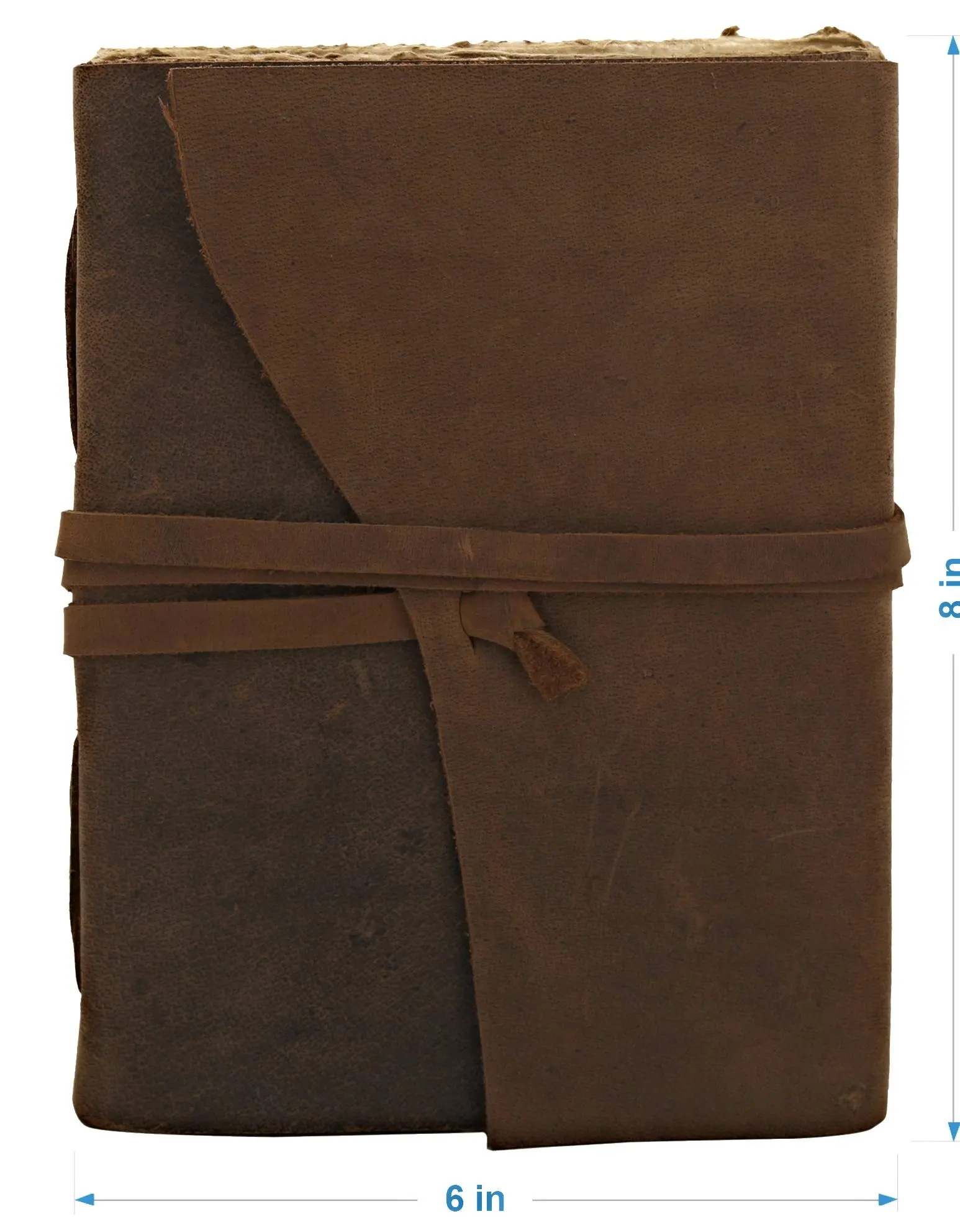 دفتر يوميات من الجلد بتصميم كلاسيكي وهو مذكرة سفر حصرية مصنوعة يدويًا ورقية ومجهزة بغلاف سادة وغير مبطنة