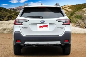 USED 2025 Su-b a r u Outback Limited XTターボチャージャー付きAWDクーペレザーシートR16タイヤとACCクルーズコントロール付き - Product Image 5