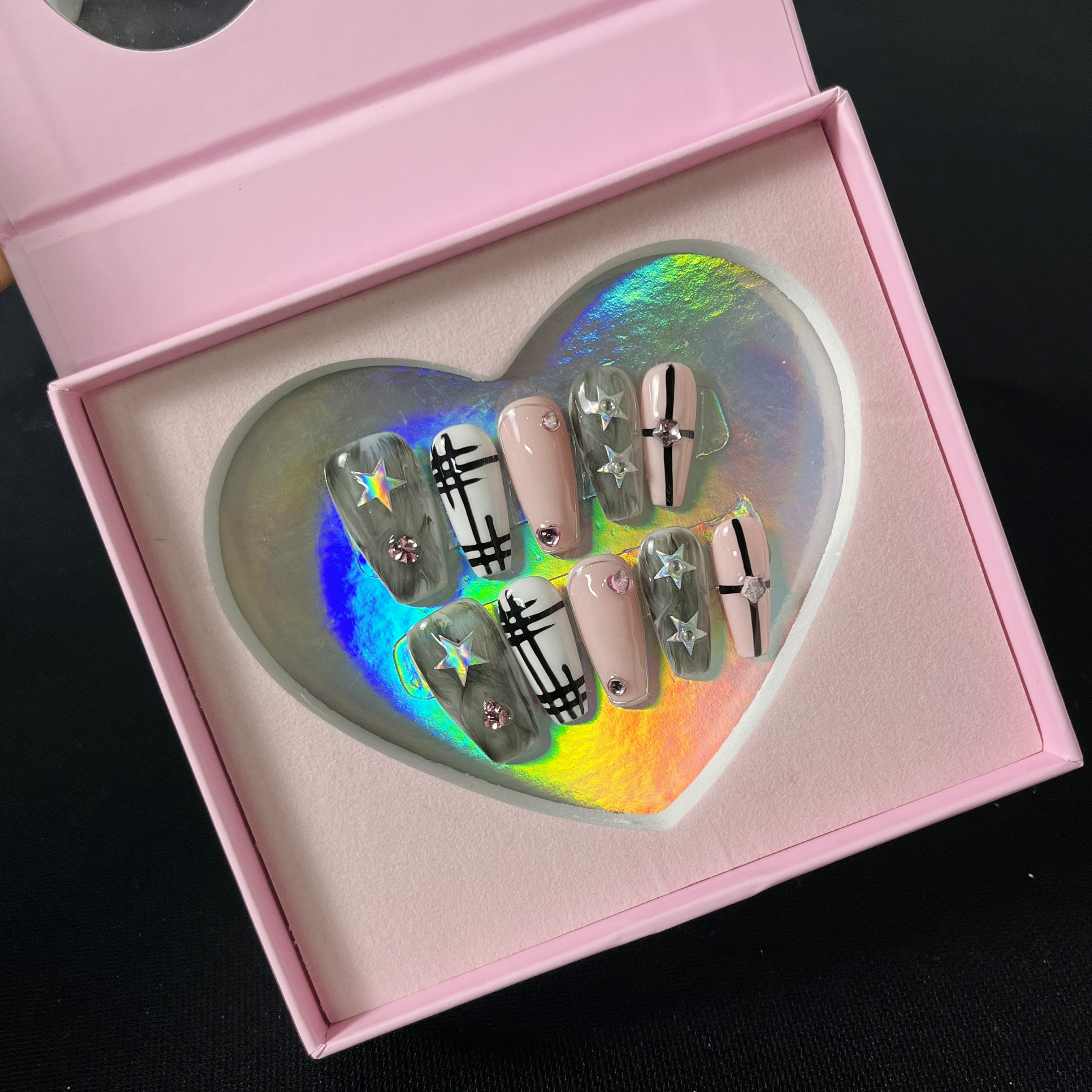 uñas de san valentín 05