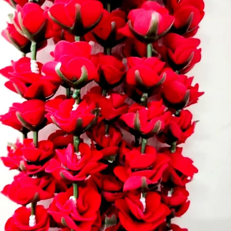 3A Featuretail 5ft rose rosse artificiali ghirlanda stringa catena Ladi ghirlanda per la decorazione Festival Navratri Pongal Diwali