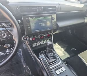 2023 TO-YOTA GR-86
