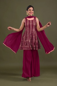 婚礼派对和节日用标准质量刺绣Anarkali Kurti批发数量为棉Anarkali Kurtis