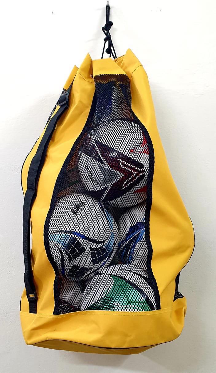 สีเหลือง