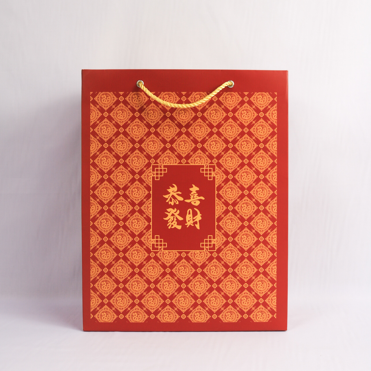 Deliver a premium unboxing <strong>experience</strong> with this compact luxury box, tailored for business and client <strong>gifting</strong> - Product Image 1