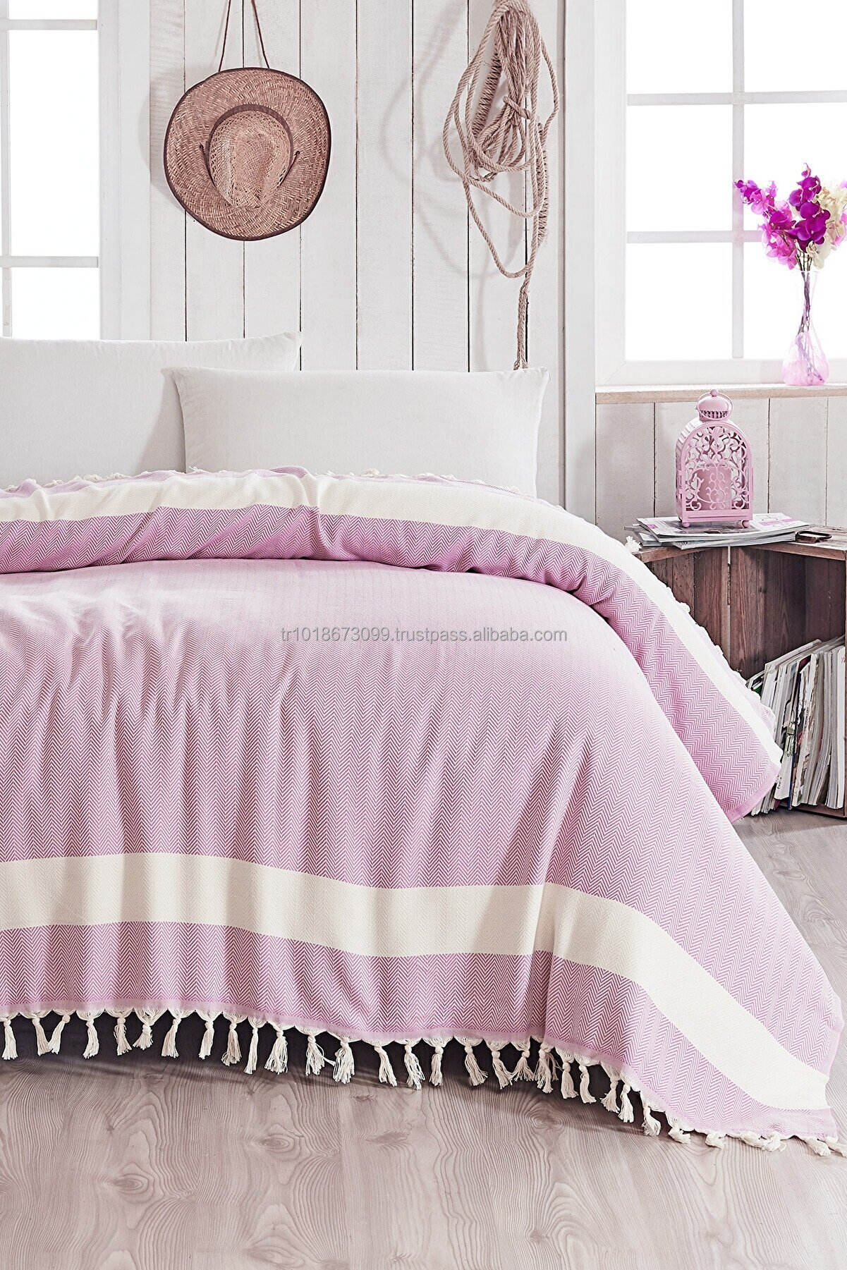 สีชมพูอ่อน