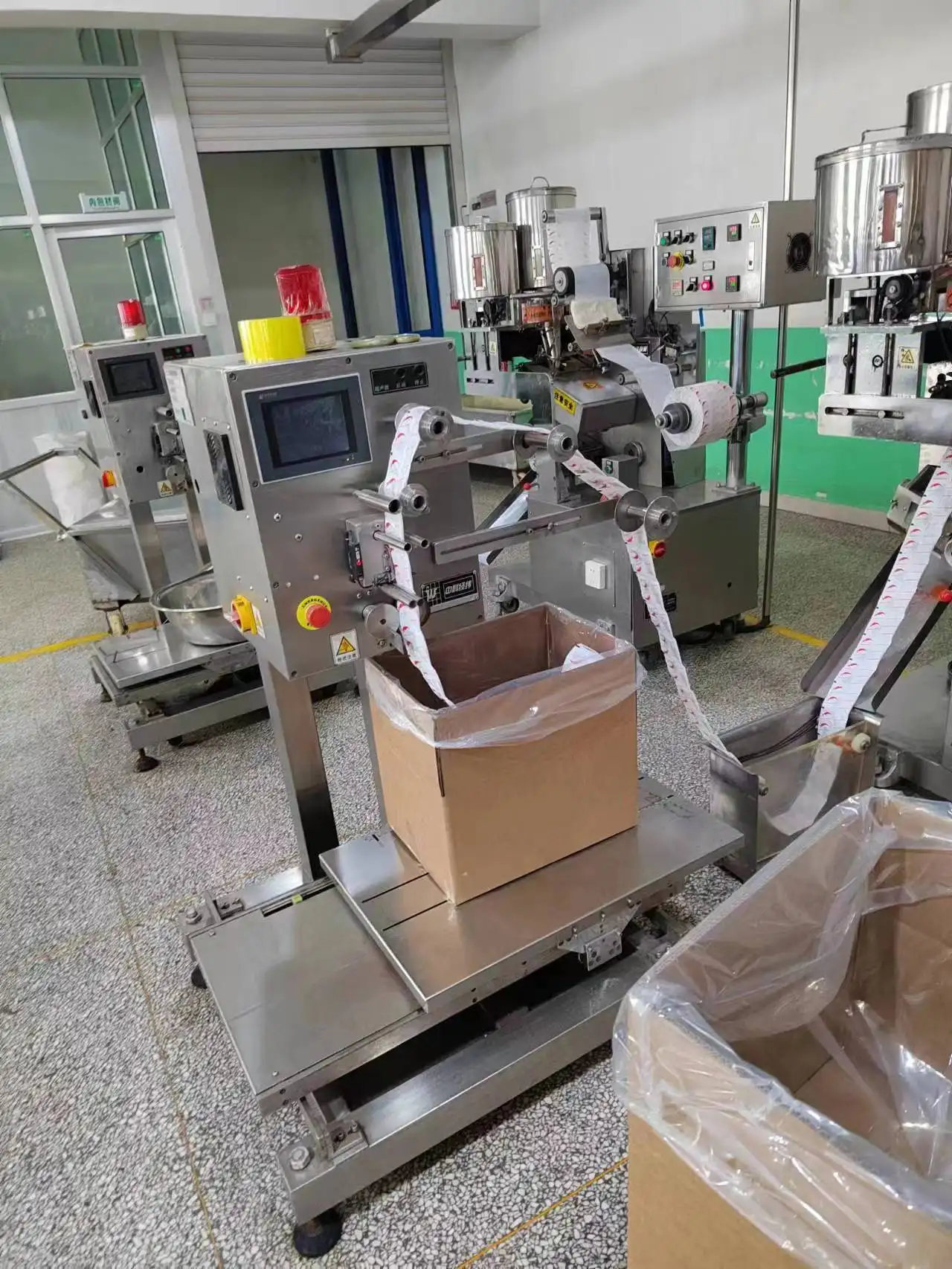 Downpress fonksiyonu ile yüksek kaliteli otomatik baharat ayakta duran torba paketleme makinesi