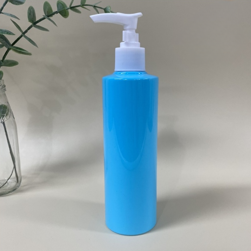 สีฟ้าอ่อน