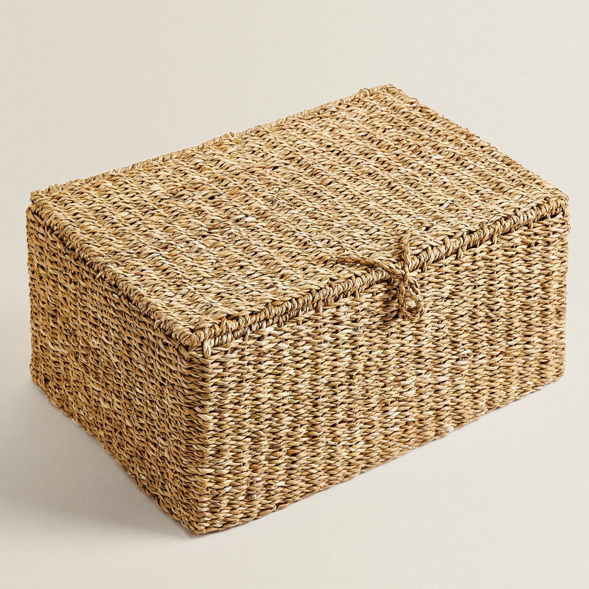 L: L53 W37 H25 cm