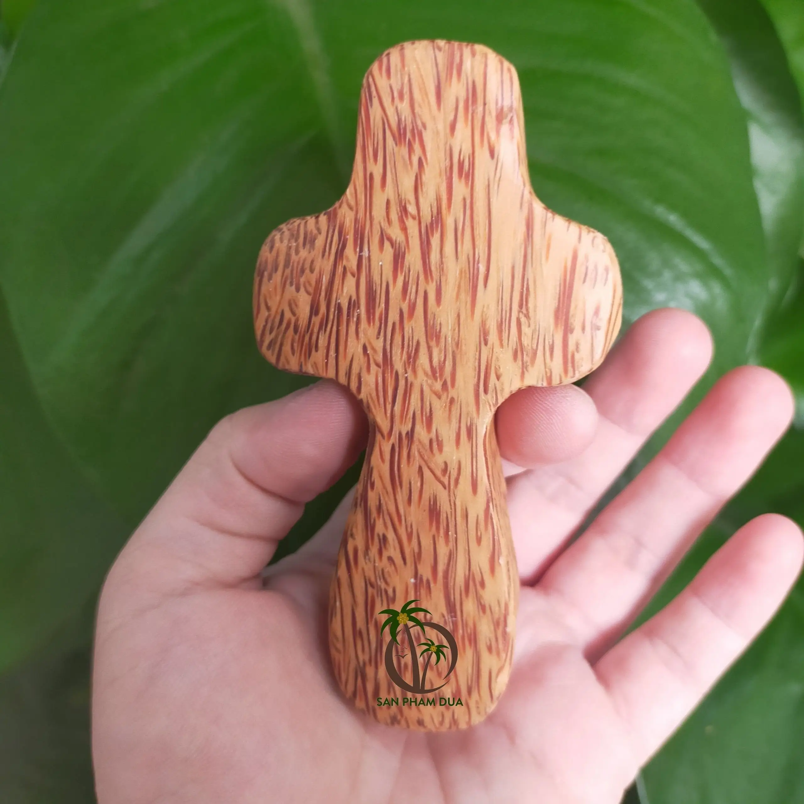 Croci di legno in piedi naturali ecologiche in Vietnam/Vietnam croci di legno fatte a mano per lucky