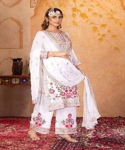 Top de trabajo de secuencia de bordado de seda de Chinon hermoso negro de diseñador Sharara Palazzo con Dupatta en el precio más bajo