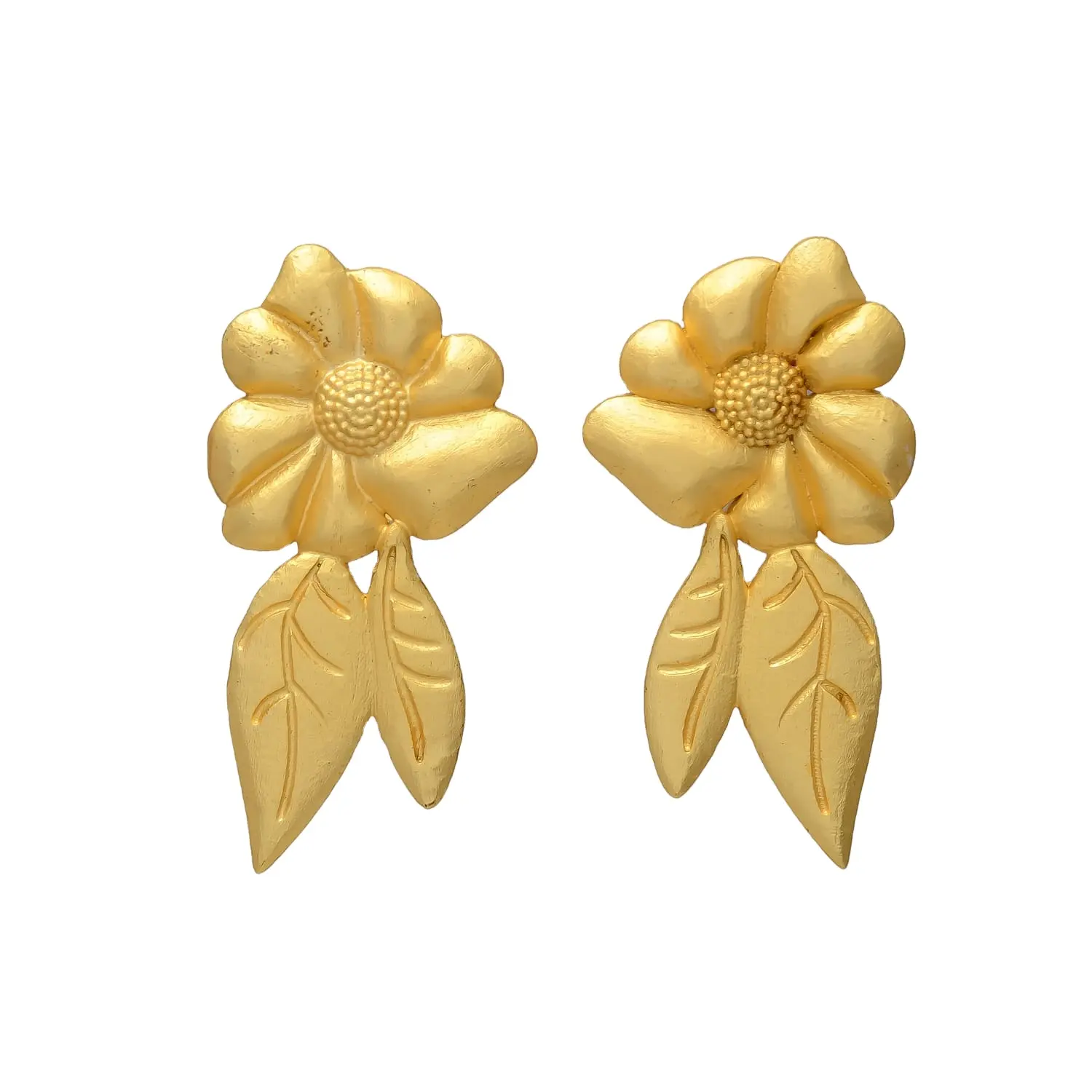 Boucles d'oreilles en laiton plaqué or Le jardin enchanté de Golden Bloom: des breloques florales délicates pour vos oreilles