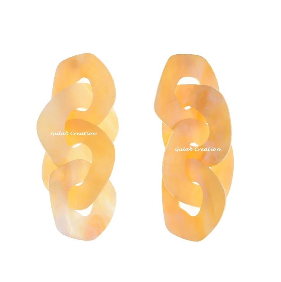 สีเหลือง