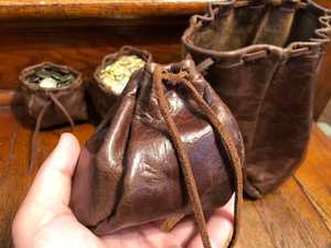 Brown Leather <strong>Pouches</strong> Vintage Leather Coin <strong>Pouches</strong> Leather Drawstring Bag Jewelry Bag at Wholesale Price From Indian Exporter - Product Image 5