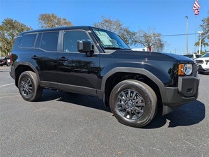 Neatly Used <strong>2025</strong> Toyota L-and C-ruiser 1958 4dr SUV 4WD
