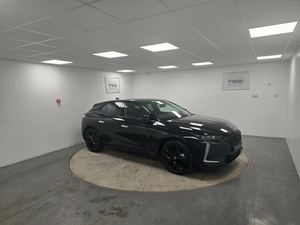 2024 <strong>DS</strong> <strong>DS</strong> 4 E-TENSE Performance Line (Nav) - Product Image 2