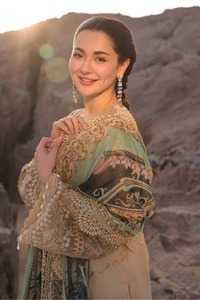 ชุดสนามหญ้า3ชิ้นแบบไม่เย็บตะเข็บสีสวยพิมพ์ลายดิจิทัลพร้อมชุดปักแฟนซีสำหรับผู้หญิง - Product Image 4