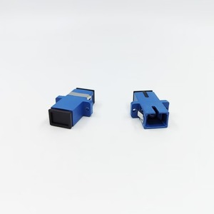 大库存多选Sc/Apc Sc/Upc单工双工光耦合器Lc <span class=keywords><strong>St</strong></span> Fc光纤适配器