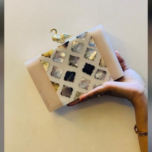 Nhựa ly hợp với rahinstone và kundan môi trường làm việc bên mặc Túi xách tay Ấn Độ Túi Tên tùy chỉnh ly hợp - Product Image 3