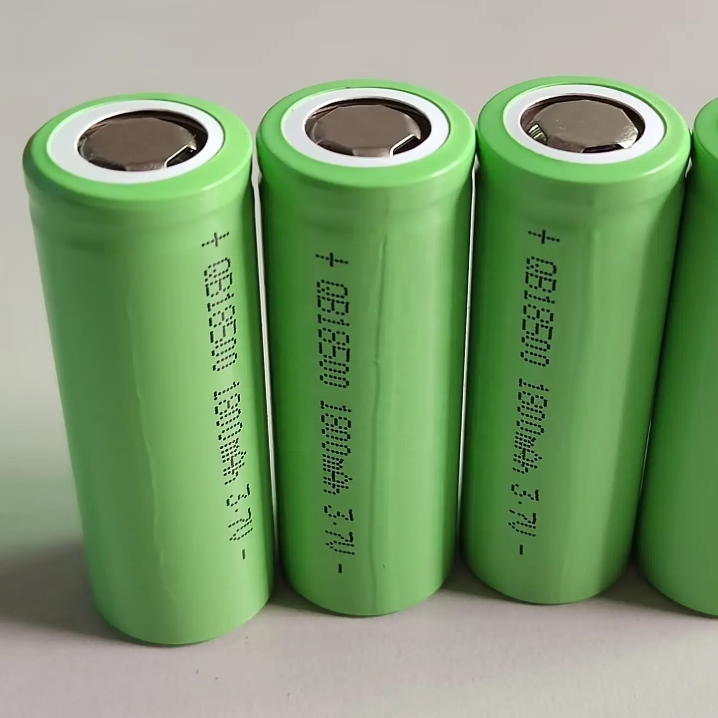 Queenbatterie QB18500 1600mAh 1800mAh 3.6V 3.7V QB 18500 batterie li-ion pour jouets tensiomètres outils électriques sans fil