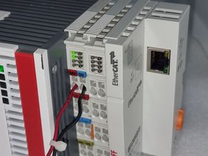 100% nuevo equipo de automatización Original Beckhoff en caja MÓDULO DE CPU básico de PC integrado de - Product Image 4