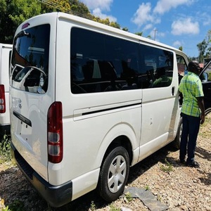 TOYOTTA HIACE18シートマニュアルトランスミッションディーゼルバンスタンダードの販売低価格で良好な状態で準備ができています - Product Image 5