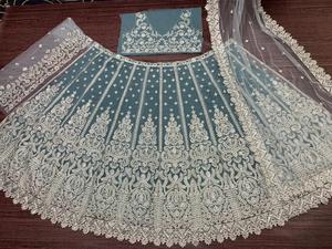 インドとパキスタンの文化のためのデザイナーの重いChine Sequnce Work Lehengas CholiとDupatta新しいデザイナーのブライダルウェア