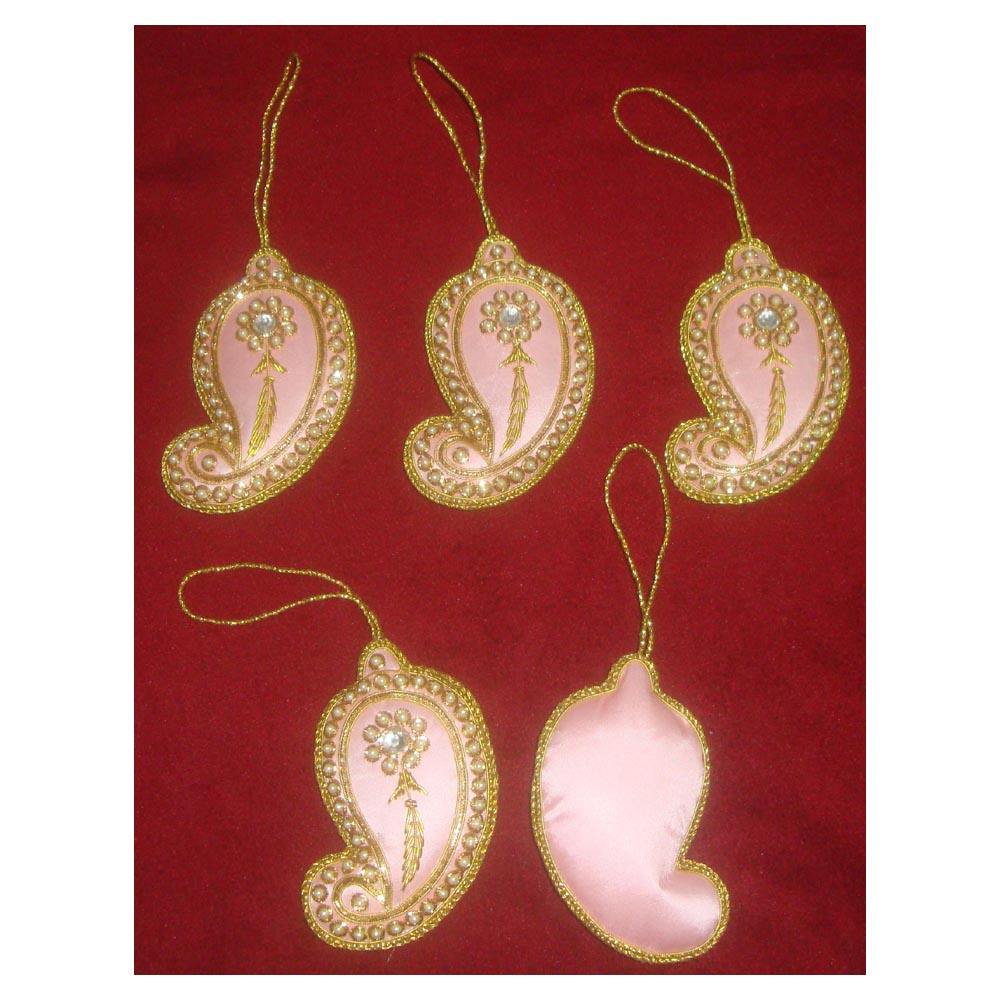 สีชมพูอ่อน