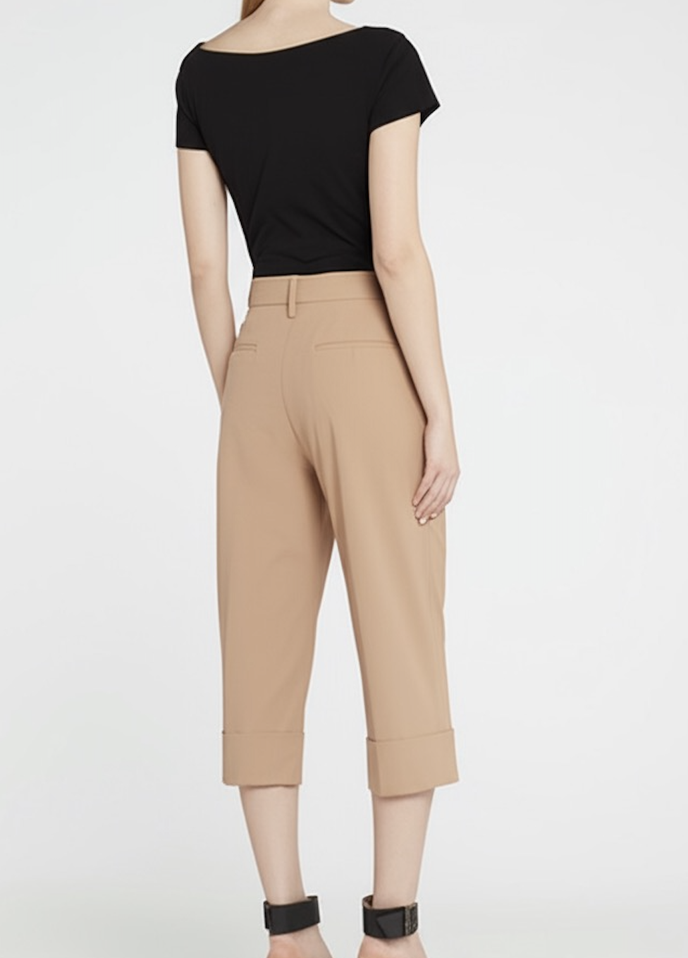 สีน้ำตาล