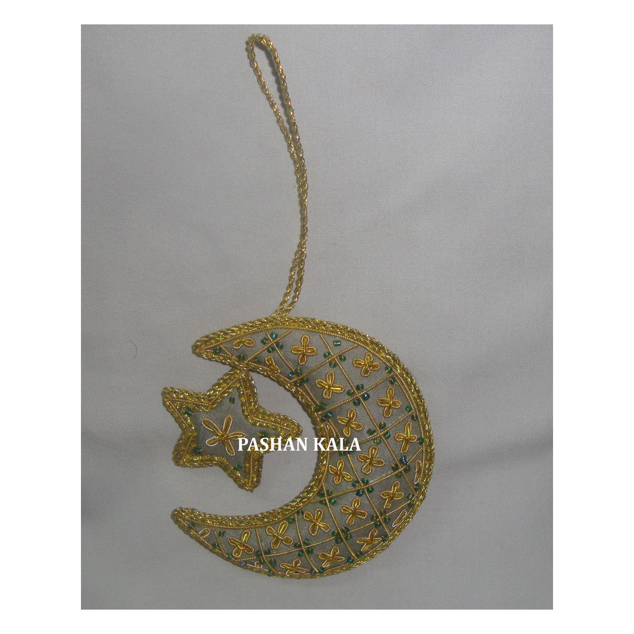 สีเทาเข้ม