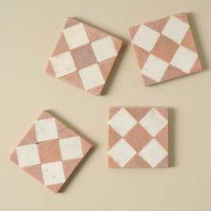 Coasters de madeira clássicos com noz esculpida padrão para cada ocasião-Circular & retangular Mats & Pads