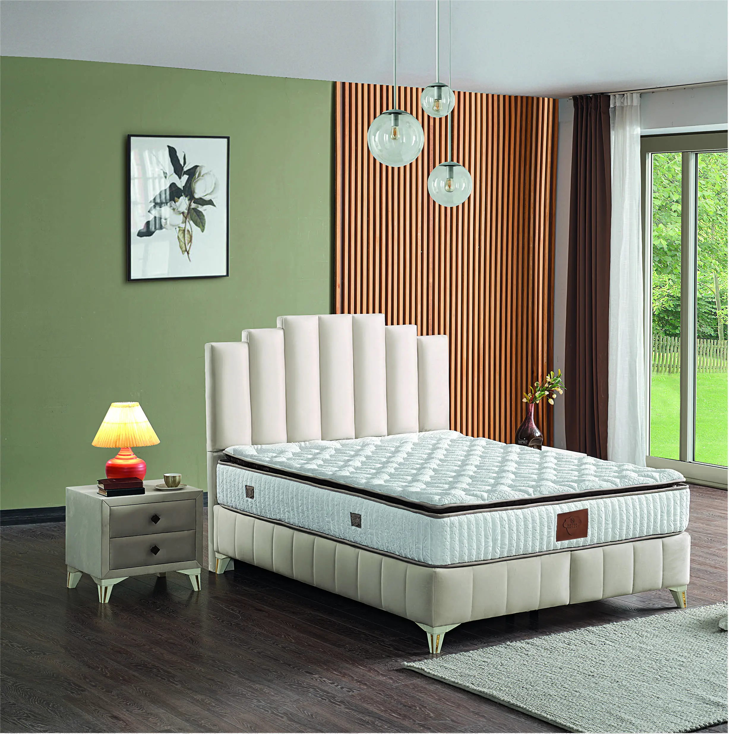 La mobilia di Natra offre i set lussuosi della camera da letto compreso il letto più bello e più bello con la testiera della Base